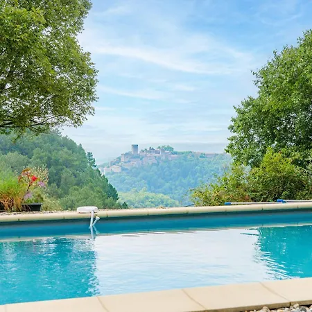 Dom wakacyjny Du Mas St Esprit Avec Piscine *